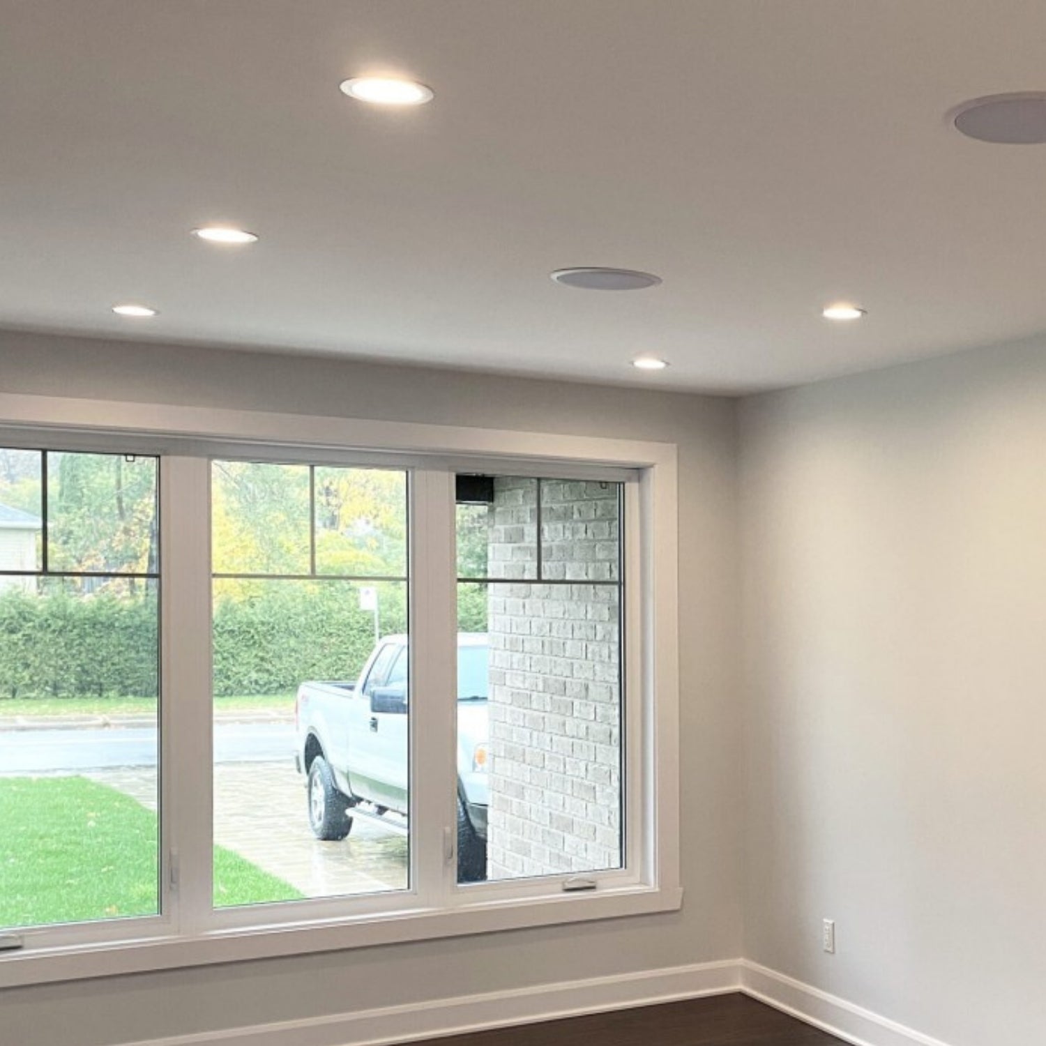 Empotrado De Techo NDR 6" y 4" Atenuable - Wattko